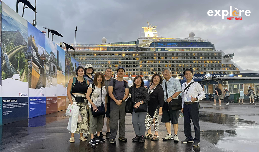 Explore-Vietnam-Port