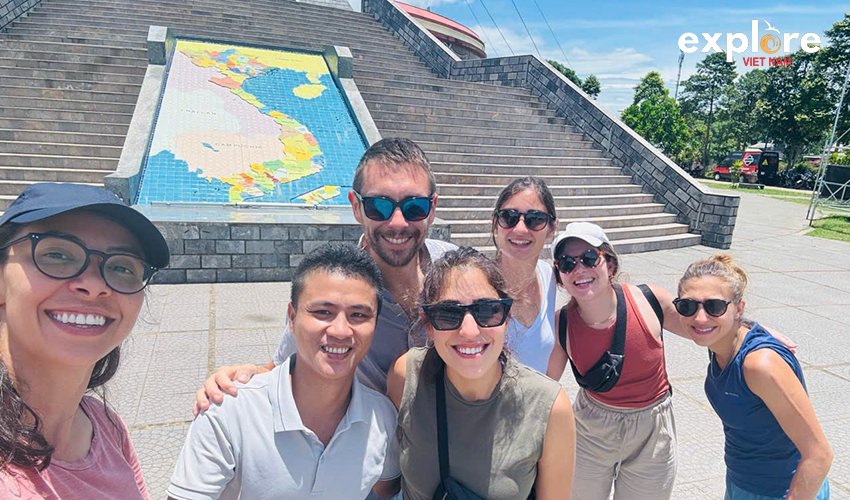 Explore-Vietnam