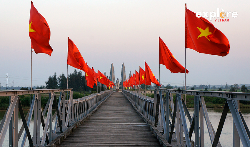 Hien-Luong-Bridge-dmz