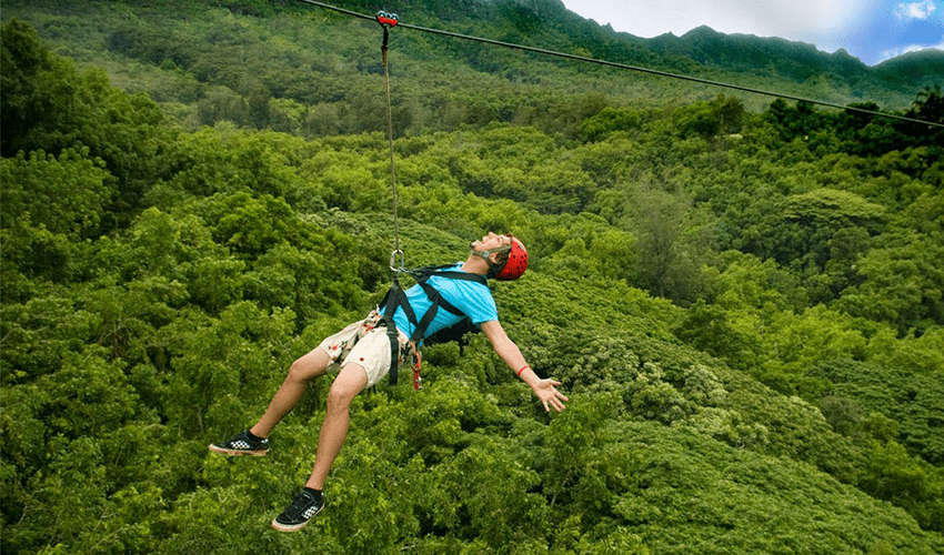 play-game-in-alba-Thanh-Tan-Hue-to-Thanh-Tan-Hot-Spring-By-Private-Car