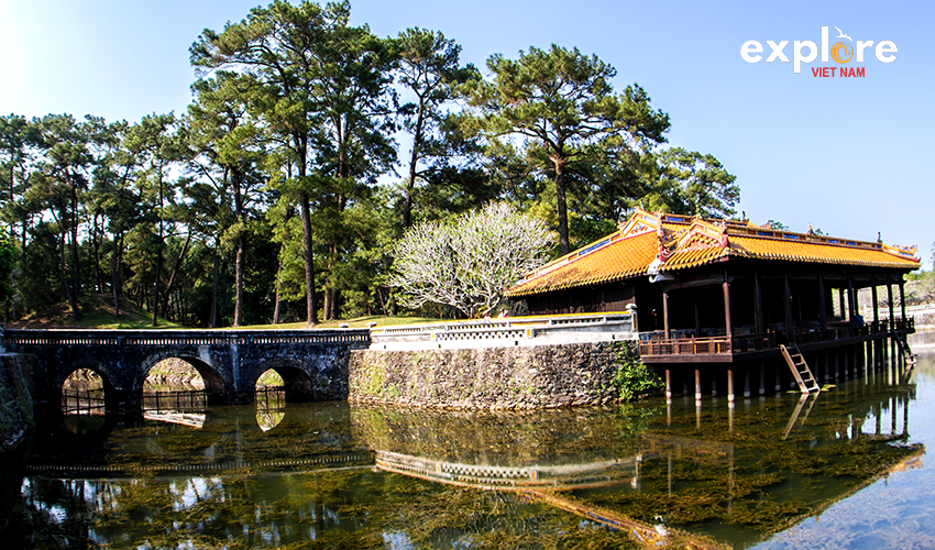 tu-duc-tomb-hue-city-tour